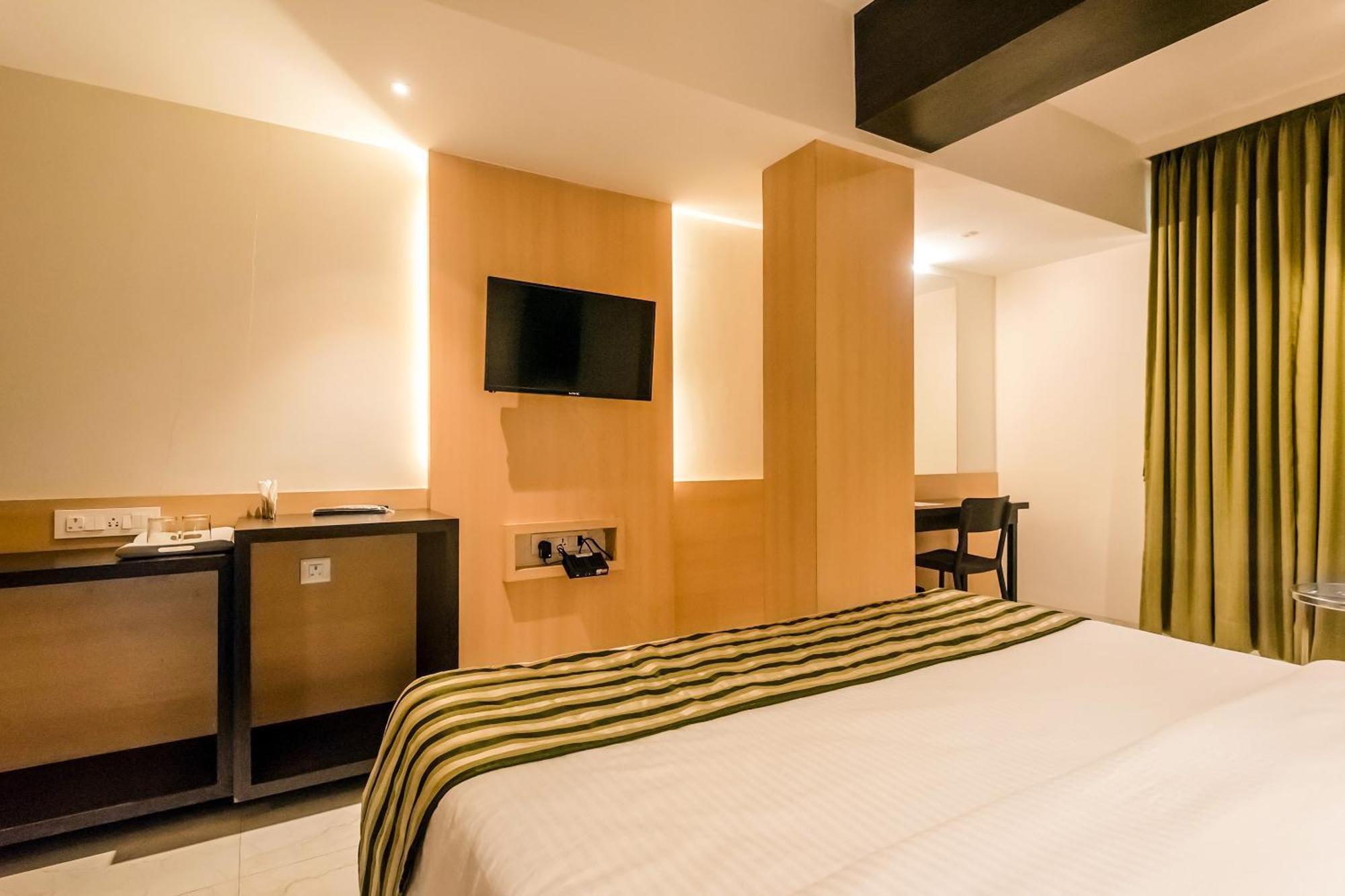 Super Capital O Hotel Konar Inn Turambhe Eksteriør bilde